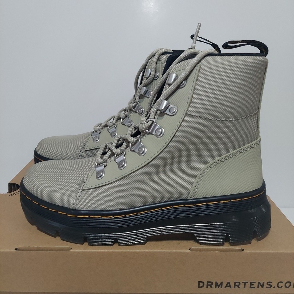 Dr. Martens Women's Combs W Tie Boot Size 6 Warmed Stone Color